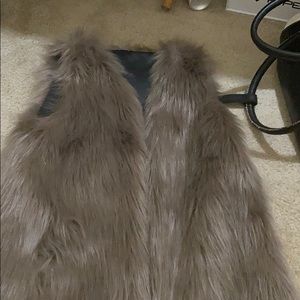 Chicwish fur vest size XS